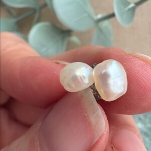 Vintage Avon 1995 Freshwater Pearl Stud Earrings Sterling Silver Posts NIB 358